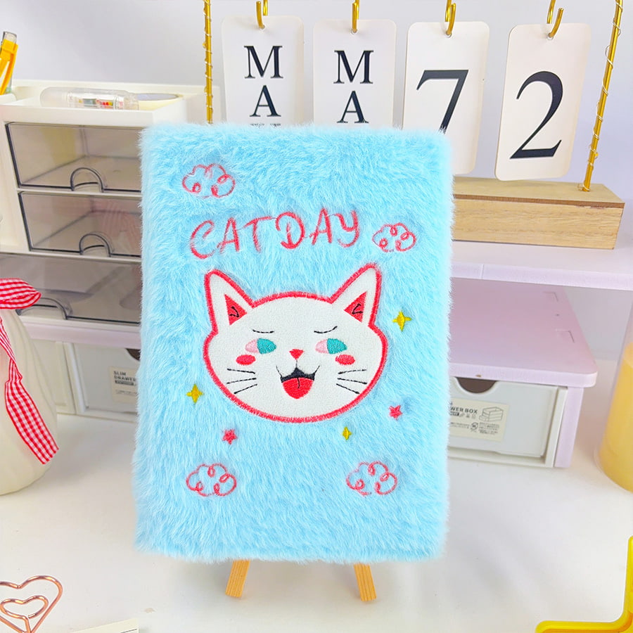 Este caietul de pluș A5 Cute Cat Day Diary cel mai reconfortant însoțitor de scriere pentru reflecția zilnică și captarea creativă? Este caietul de pluș A5 Cute Cat Day Diary cel mai reconfortant însoțitor de scriere pentru reflecția zilnică și captarea creativă?